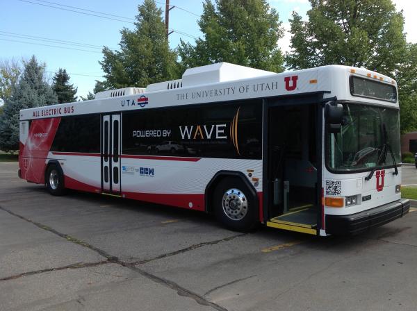 WAVE wireless electric bus